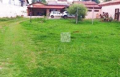 Imagem: O terreno possui 800m² de Área e está localizado em Setor