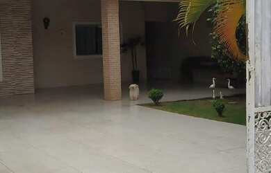 Imagem: A casa em condomínio à venda possui 3 Dormitórios, 3 Banheiros