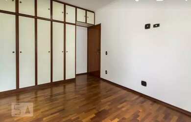 Imagem: O apartamento possui 3 Dormitórios, 5 Banheiros, 2 Vagas na