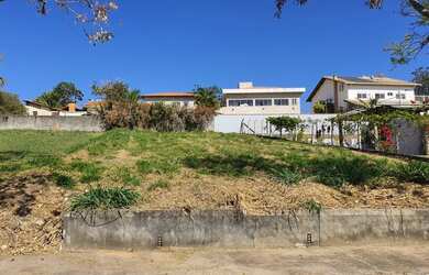 Imagem: O terreno possui 570m² de Área e está localizado em Jardim