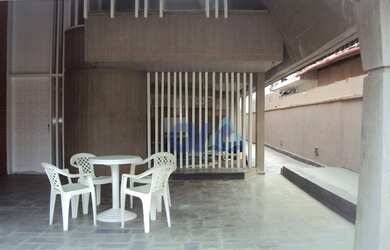 Imagem: A casa possui 3 Dormitórios, 4 Banheiros, 3 Vagas na garagem