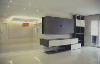 Imagem 11: Casa de condomínio para venda possui 285 metros quadrados com 5 quartos