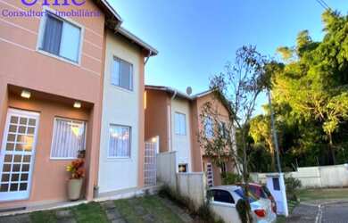 Imagem: A casa em condomínio possui 3 Dormitórios, 3 Banheiros, 2