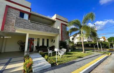 Imagem: A casa em condomínio possui 4 Dormitórios, 5 Banheiros, 2