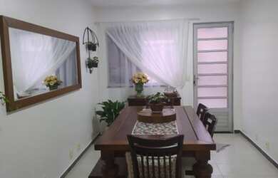 Imagem: A casa em condomínio possui 3 Dormitórios, 2 Banheiros, 1