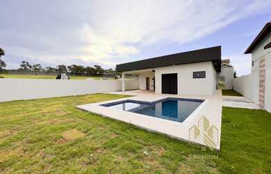 Imagem: A casa em condomínio possui 3 Dormitórios, 5 Banheiros, 4