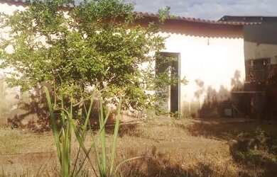 Imagem 2: Casa. Varanda, 5 Vagas na garageme1 Dormitório