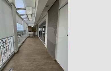 Imagem: O apartamento possui 4 Dormitórios, 5 Banheiros, 2 Vagas na