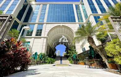 Imagem: O depósito possui 5 Vagas na garagem, 700m² de Área, Imóvel