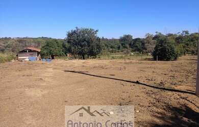 Imagem: O terreno possui 15.357m² de Área e está localizado em Área