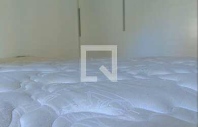 Imagem: O apartamento possui 4 Dormitórios, 2 Banheiros, 2 Vagas na