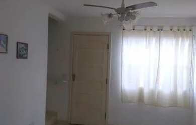 Imagem: A casa possui 2 Dormitórios, 1 Banheiro, 1 Vaga na garagem