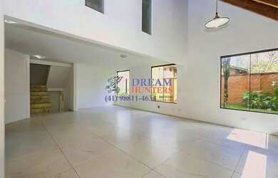 Imagem 3: Seu Refúgio dentro de Curitiba, Casa com 4 Quartos 2 suítes , Bairro...