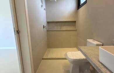 Imagem 14: Alphaville Litoral Norte. Piscina, Guarda roupa, 344m² de Áreae2 Vagas...