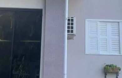 Imagem: Casa (Alvenaria), com 3 quartos e 2 banheiros à Venda, 75 m²