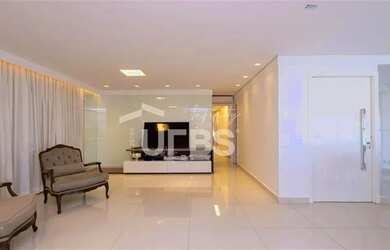 Imagem: O apartamento possui 4 Dormitórios, 5 Banheiros, 4 Vagas na