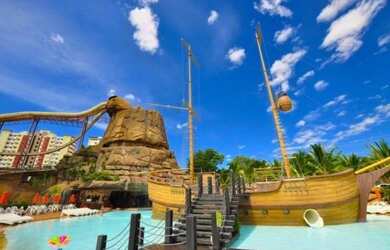 Imagem: O apartamento possui 1 Dormitório, Acomodam 5 pessoas, 1 Vaga