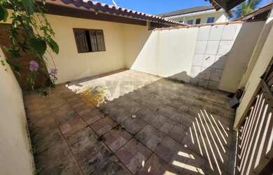 Imagem: Casa com 2 dormitórios à venda, 84 m² por R$ 350.000,00