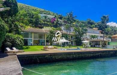 Imagem 6: Deslumbrante residência costeira no renomado Condomínio Portogalo, em...