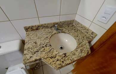 Imagem 8: Imóvel para aluguel tem 52 metros quadrados com 2 quartos em Alto da...