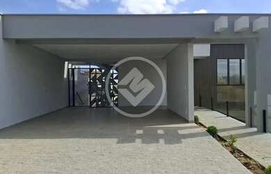 Imagem: A casa em condomínio possui 3 Dormitórios, 2 Banheiros, 5