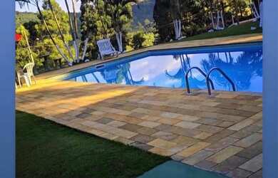 Imagem: A pousada chalé possui 5 Dormitórios, Acomodam 20 pessoas