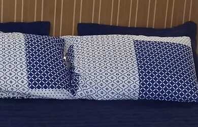 Imagem: O apartamento possui 1 Dormitório, Acomodam 4 pessoas e 1 Vaga