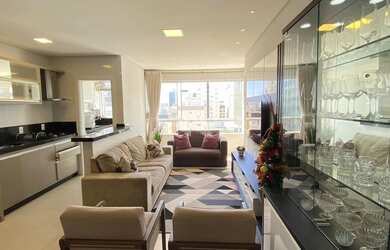 Imagem: O apartamento possui 2 Dormitórios, 2 Banheiros, 1 Vaga na