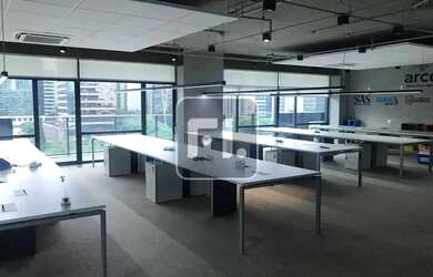 Imagem: O depósito possui 5 Vagas na garagem, 278m² de Área e está