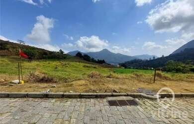 Imagem: O terreno possui 373m² de Área e está localizado em Cônego