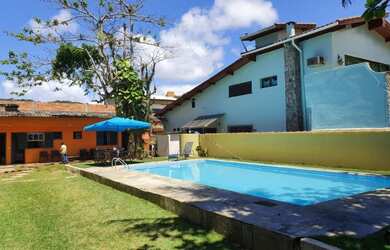 Imagem 1: Casa com Piscina em Condomínio no Guarujá Temporada -Ao lado do pier