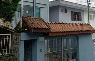 Imagem: A casa possui 3 Dormitórios, 4 Banheiros, 4 Vagas na garagem