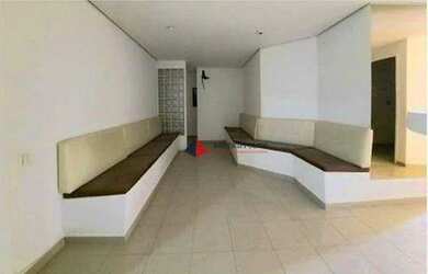 Imagem: O depósito possui 1 Vaga na garagem, 145m² de Área e está