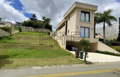 Imagem: O terreno possui 556m² de Área e está localizado em Alphaville