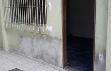 Imagem 7: Casa para aluguel possui 50 metros quadrados com 1 quarto em Parque Bitaru...