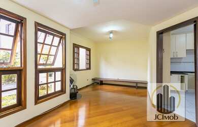 Imagem: A casa em condomínio possui 3 Dormitórios, 3 Banheiros, 2