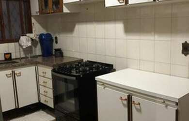 Imagem 3: Sobrado. Varanda, 186m² de Área, 2 Vagas na garageme3 Dormitórios