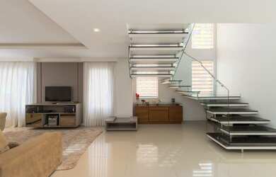 Imagem 3: Casa com suíte no térreo à venda, 317 m² por R$ 2.100.000 - Santa Felicidade - Curitiba/PR