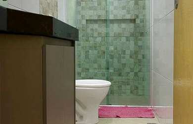 Imagem: A casa possui 3 Dormitórios, 2 Banheiros, 2 Vagas na garagem