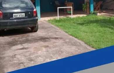 Imagem: A casa possui 3 Dormitórios, 2 Banheiros, 5 Vagas na garagem