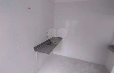 Imagem: A casa em condomínio possui 3 Dormitórios, 3 Banheiros, 2