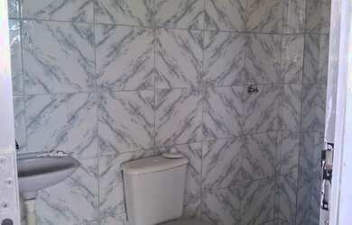 Imagem: A casa possui 2 Dormitórios, 1 Banheiro e está localizado