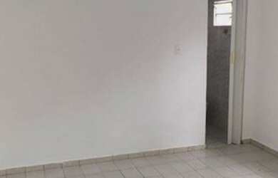 Imagem: A casa possui 3 Dormitórios, 1 Banheiro, 3 Vagas na garagem