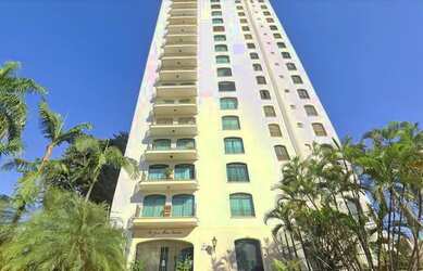 Imagem: O apartamento possui 4 Dormitórios, 1 Banheiro, 3 Vagas na