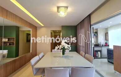 Imagem: O apartamento possui 4 Dormitórios, 4 Banheiros, 3 Vagas na