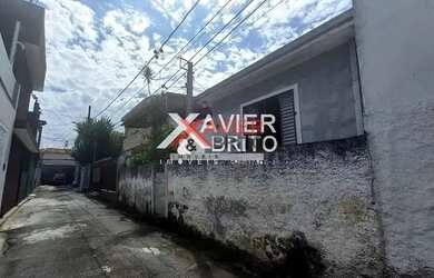 Imagem: A casa possui 2 Dormitórios, 1 Banheiro, 3 Vagas na garagem