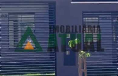 Imagem: A casa possui 2 Dormitórios, 1 Banheiro, 1 Vaga na garagem