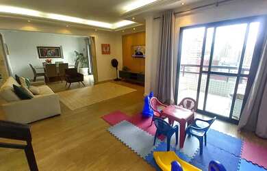 Imagem: O apartamento possui 3 Dormitórios, 2 Banheiros, 3 Vagas na