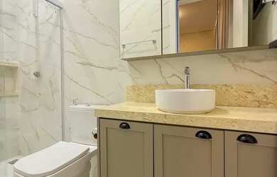 Imagem: A casa em condomínio possui 3 Dormitórios, 3 Banheiros, 4