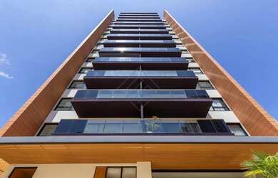 Imagem: O apartamento possui 3 Dormitórios, 5 Banheiros, 3 Vagas na